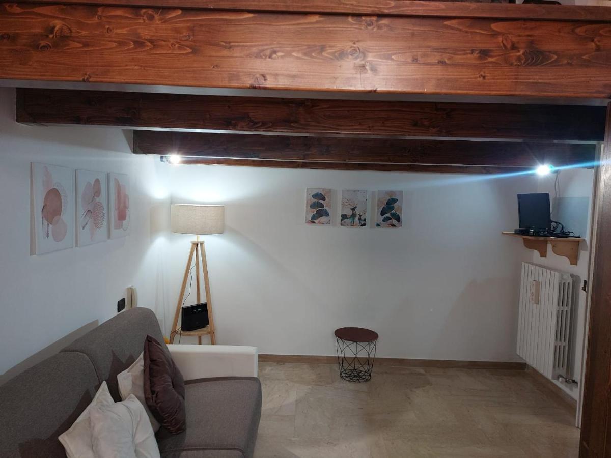 לצ'ה Suite Del Conservatorio Nel Centro Storico מראה חיצוני תמונה