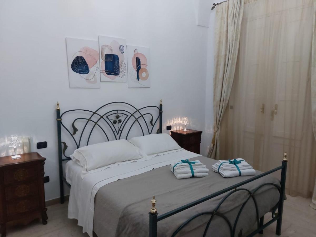 לצ'ה Suite Del Conservatorio Nel Centro Storico מראה חיצוני תמונה